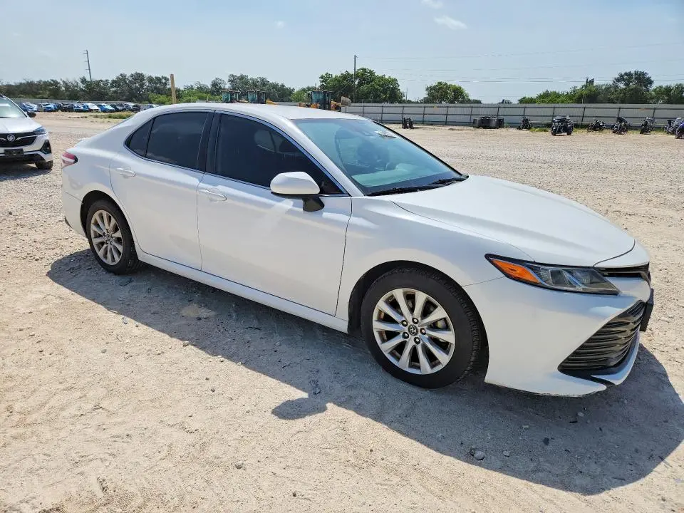 2019 TOYOTA CAMRY LE  