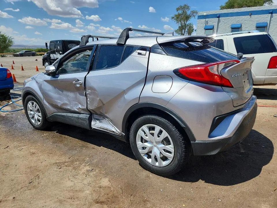 2020 TOYOTA C-HR LE  