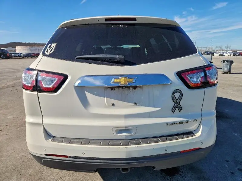 2014 CHEVROLET TRAVERSE LT  