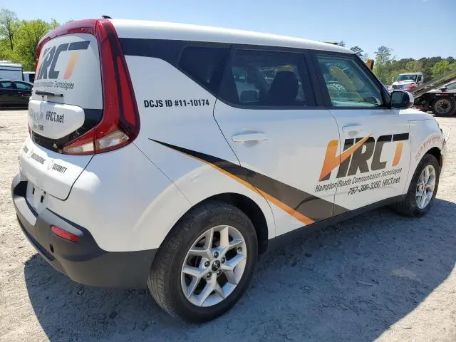 2022 KIA SOUL LX  