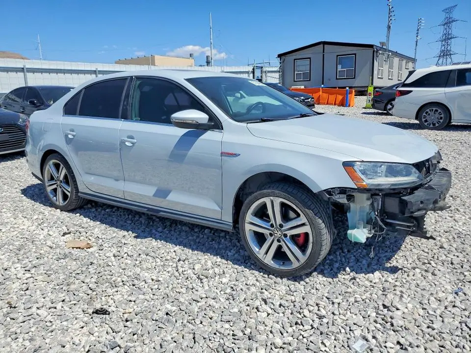 2017 VOLKSWAGEN JETTA GLI  