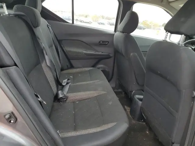 2020 NISSAN KICKS S  