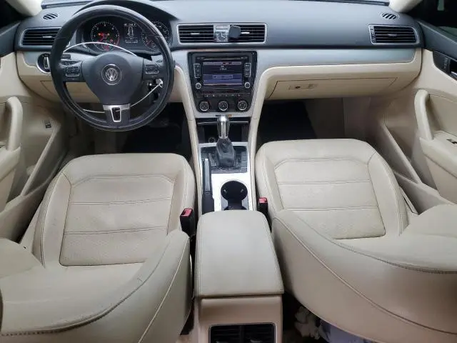 2013 VOLKSWAGEN PASSAT SE