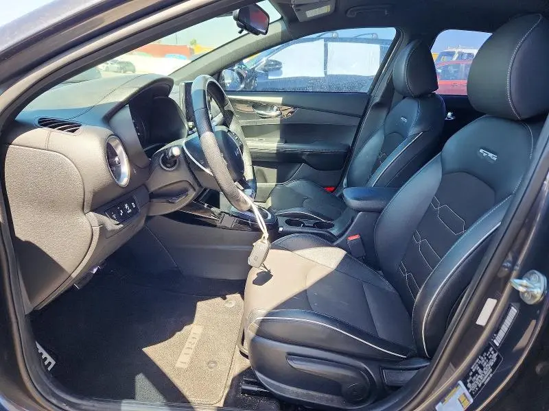 2022 KIA FORTE GT LINE  