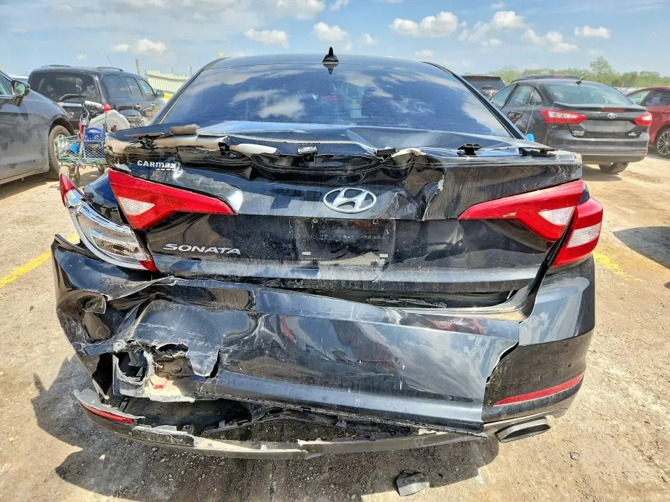 2017 HYUNDAI SONATA SE  