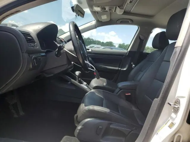 2010 VOLKSWAGEN JETTA SE  