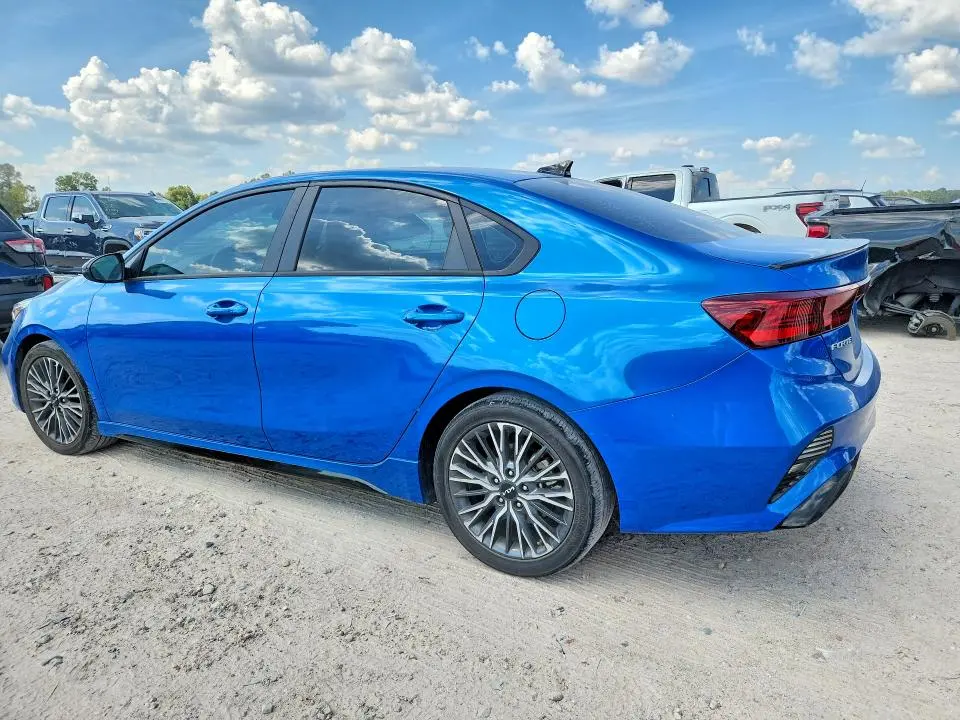 2023 KIA FORTE GT LINE  