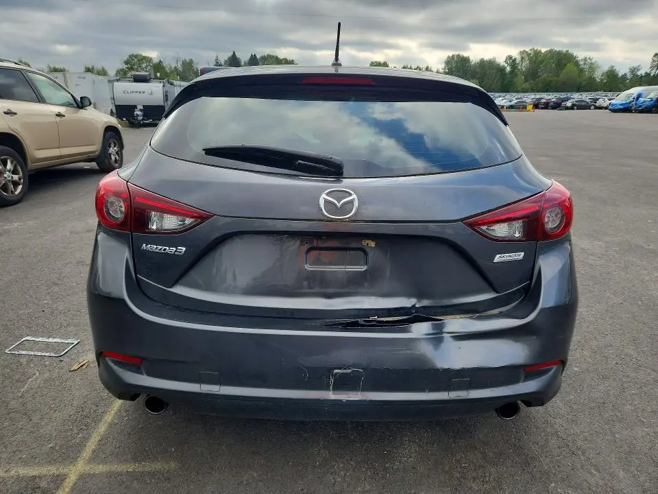 2017 MAZDA 3 TOURING  
