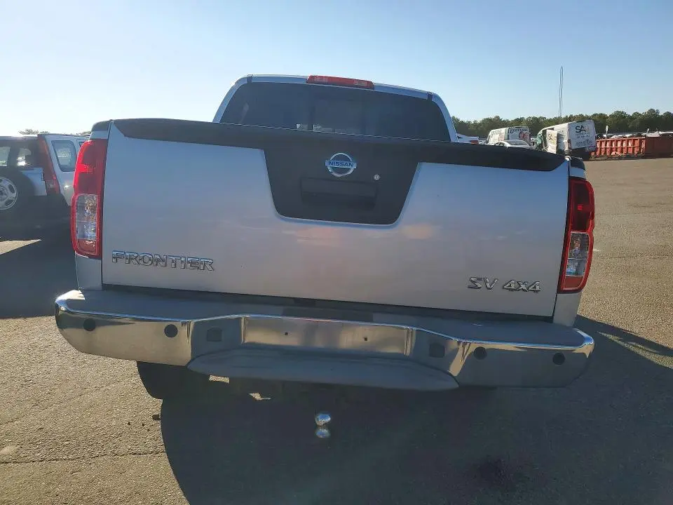 2014 NISSAN FRONTIER S  