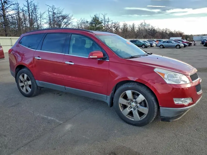2012 CHEVROLET TRAVERSE LT  