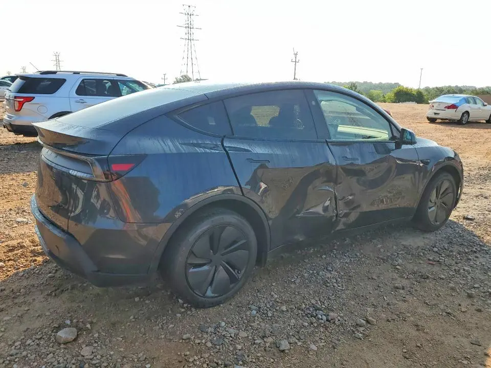 2026 TESLA MODEL Y   