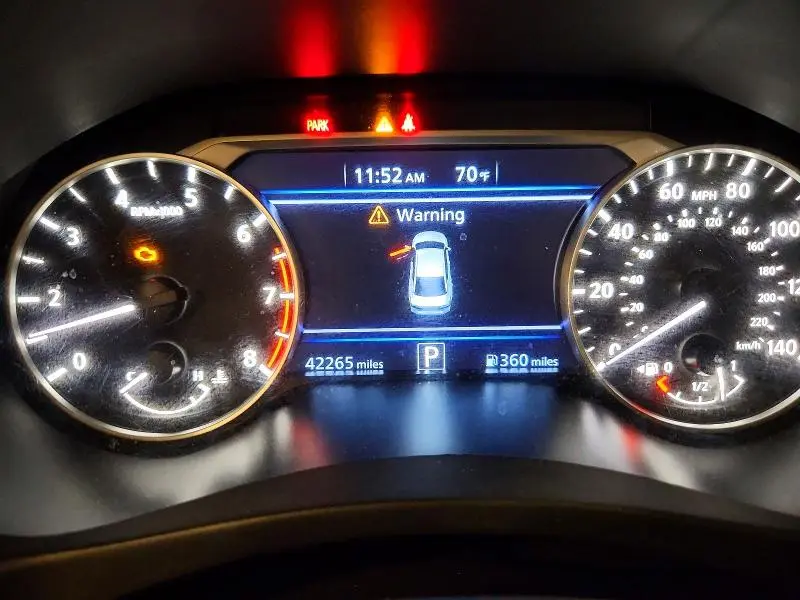 2022 NISSAN ALTIMA SR  