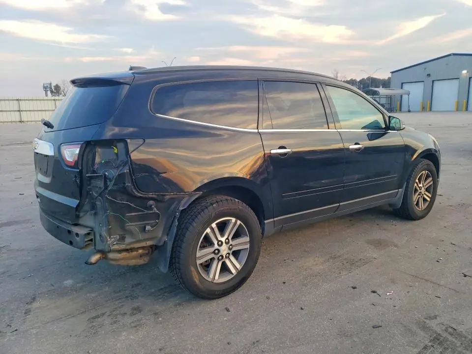 2017 CHEVROLET TRAVERSE LT  