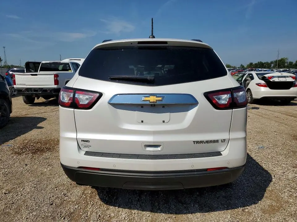 2016 CHEVROLET TRAVERSE LT  