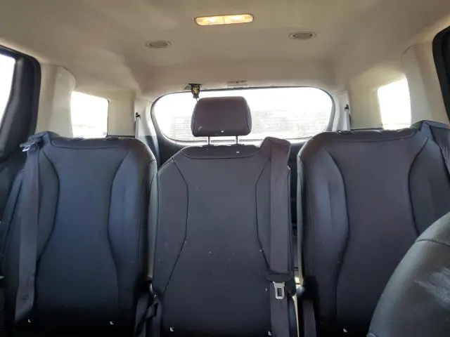 2023 KIA CARNIVAL LX  