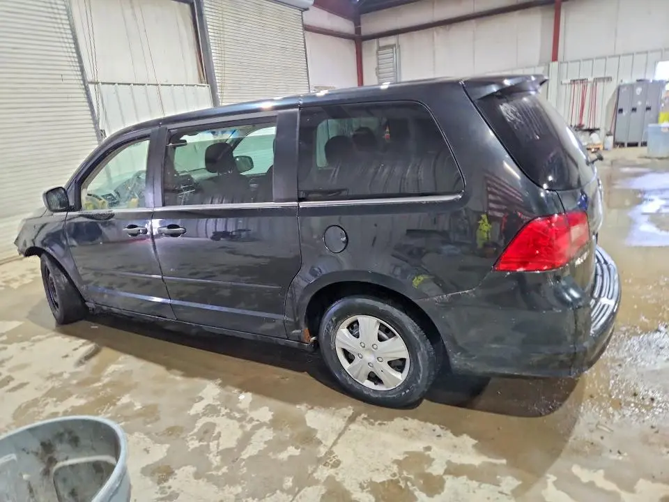 2012 VOLKSWAGEN ROUTAN S  