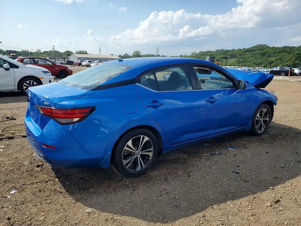 2022 NISSAN SENTRA SV  