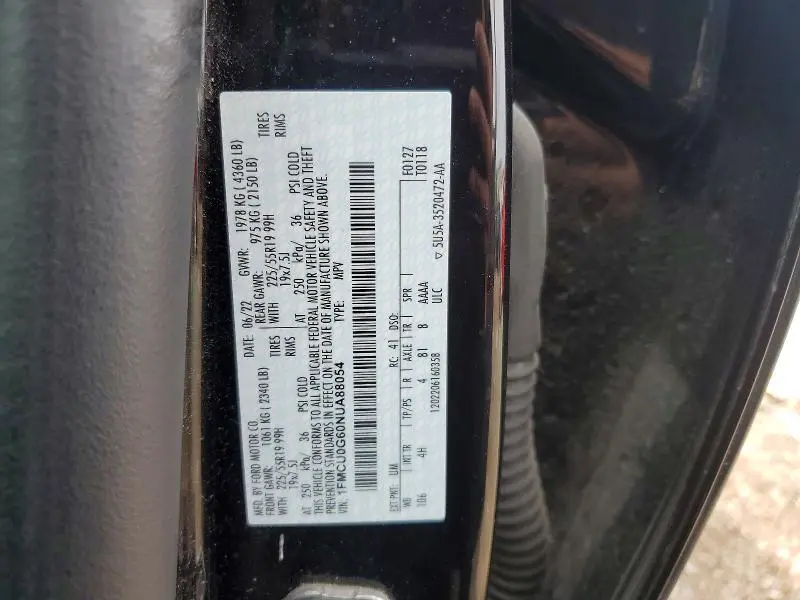 2022 FORD ESCAPE SE  