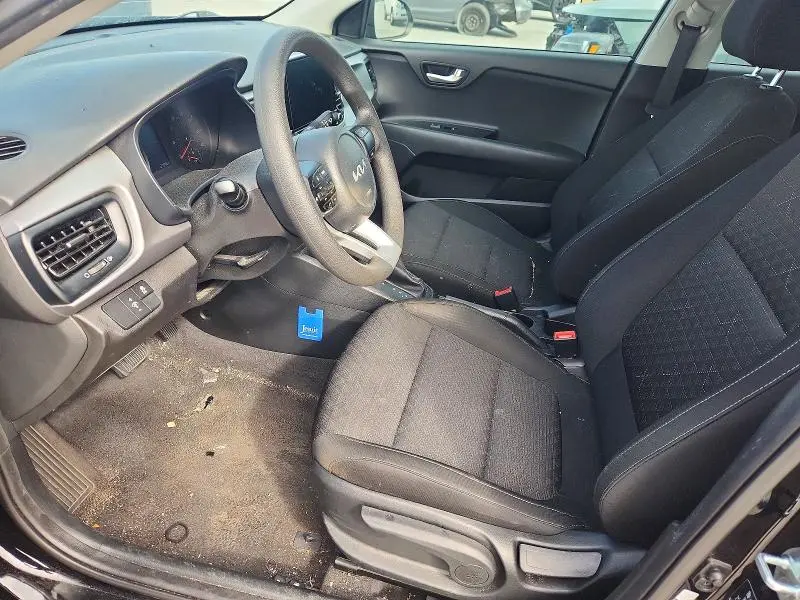 2023 KIA RIO LX  