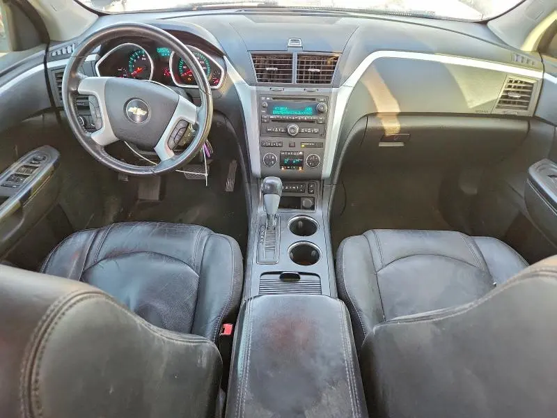 2011 CHEVROLET TRAVERSE LT  