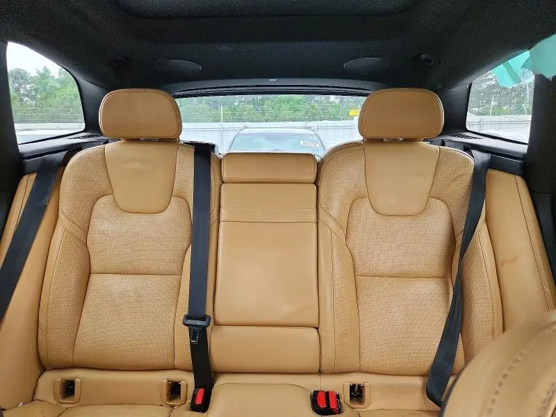 2021 VOLVO XC60 T5 INSCRIPTION  