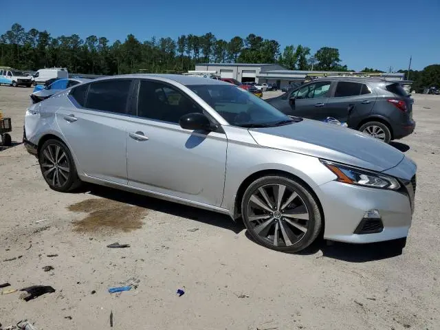 2022 NISSAN ALTIMA SR  
