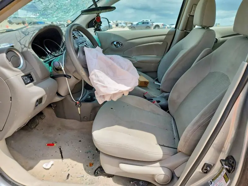 2014 NISSAN VERSA   