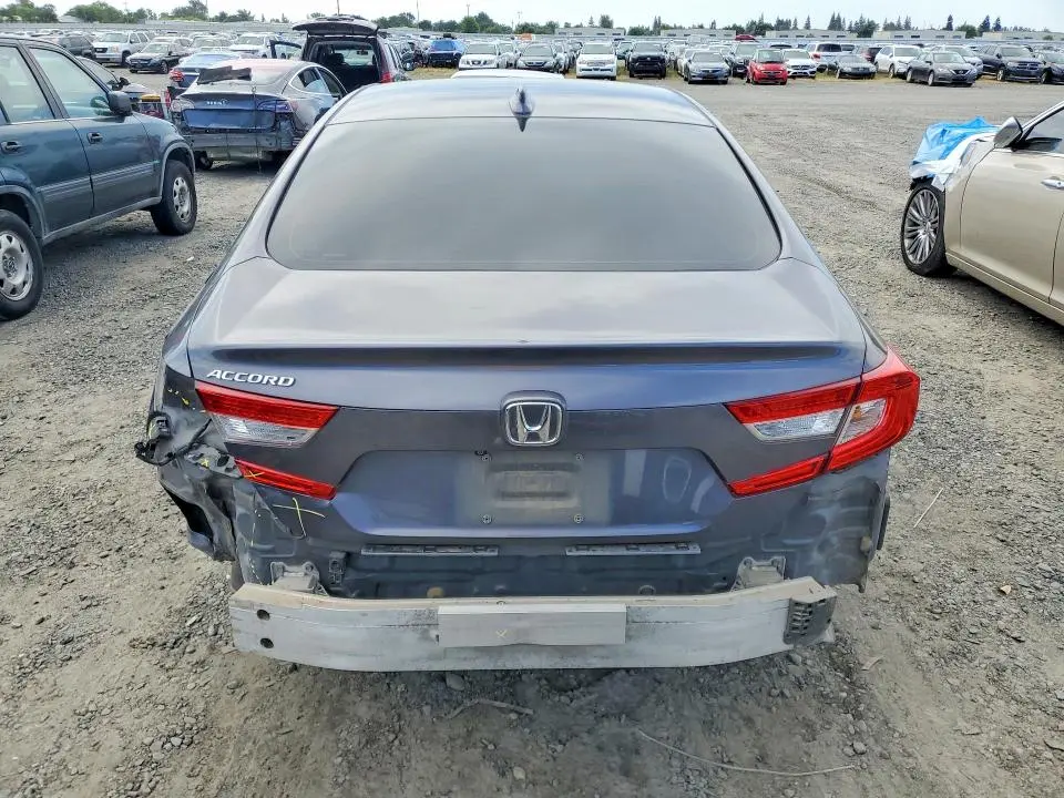 2018 HONDA ACCORD LX  