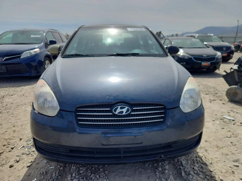 2011 HYUNDAI ACCENT GLS  