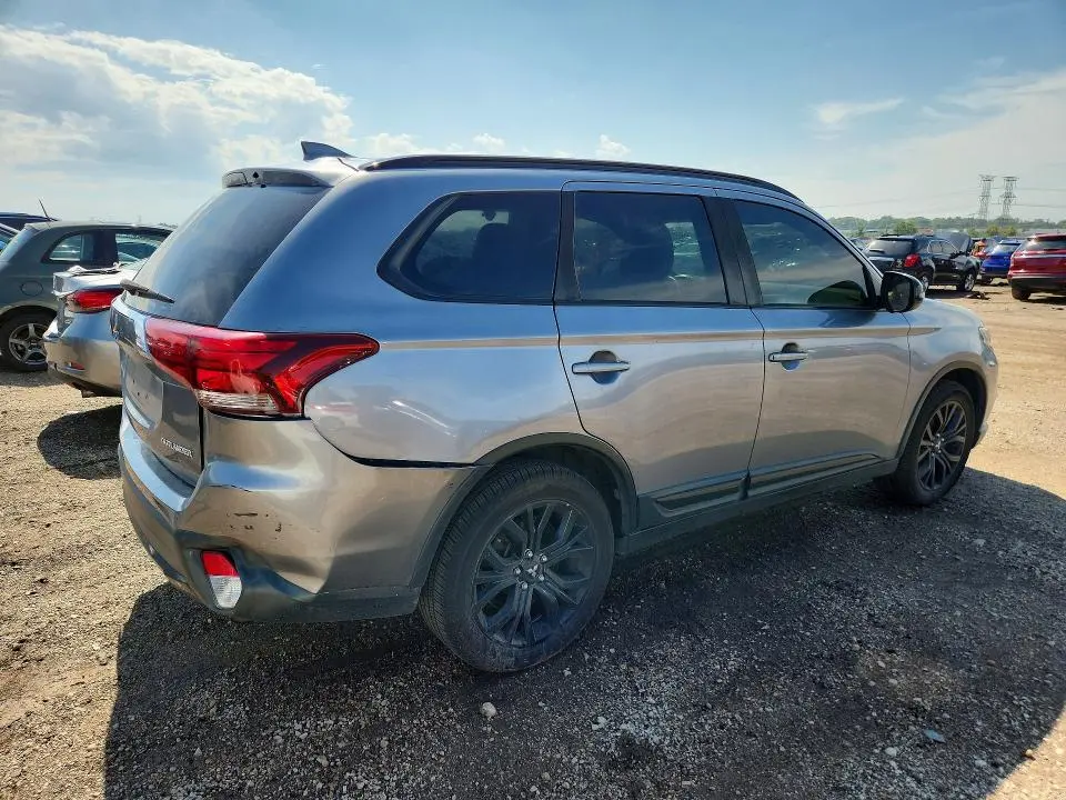 2018 MITSUBISHI OUTLANDER SE  