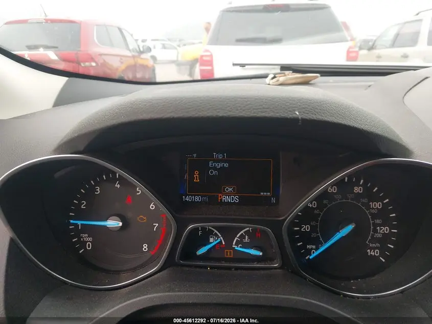 2017 FORD ESCAPE SE