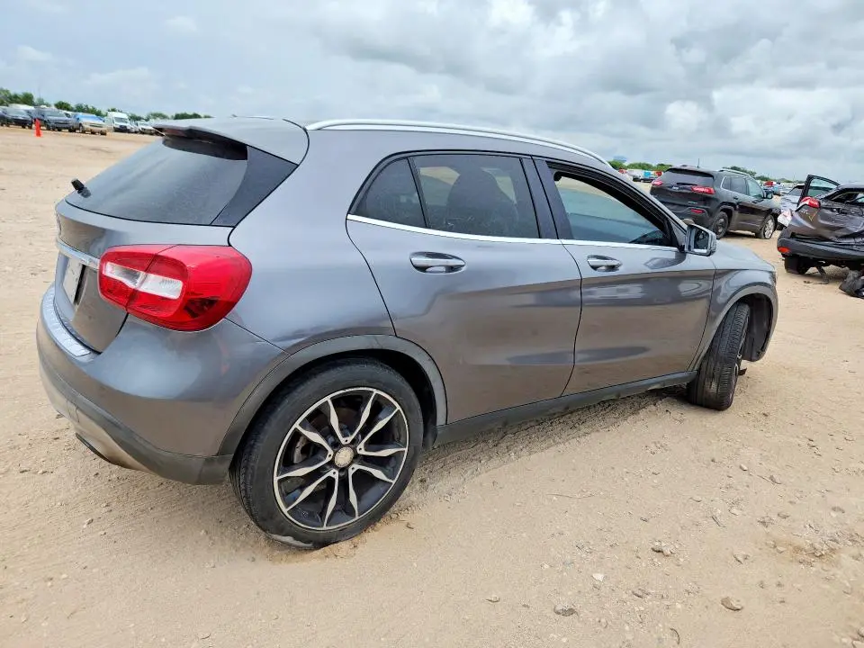 2016 MERCEDES-BENZ GLA 250  