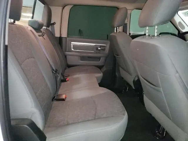2017 RAM 1500 SLT  