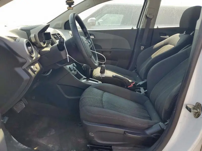 2016 CHEVROLET SONIC LT  