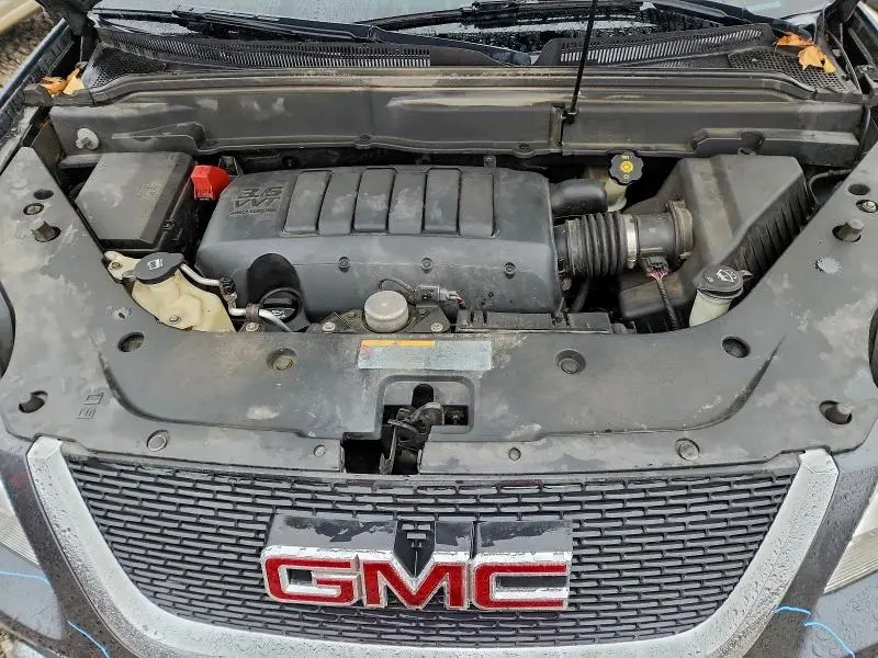 2011 GMC ACADIA SLT-2  