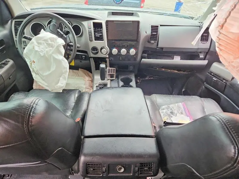 2011 TOYOTA TUNDRA CREWMAX SR5  