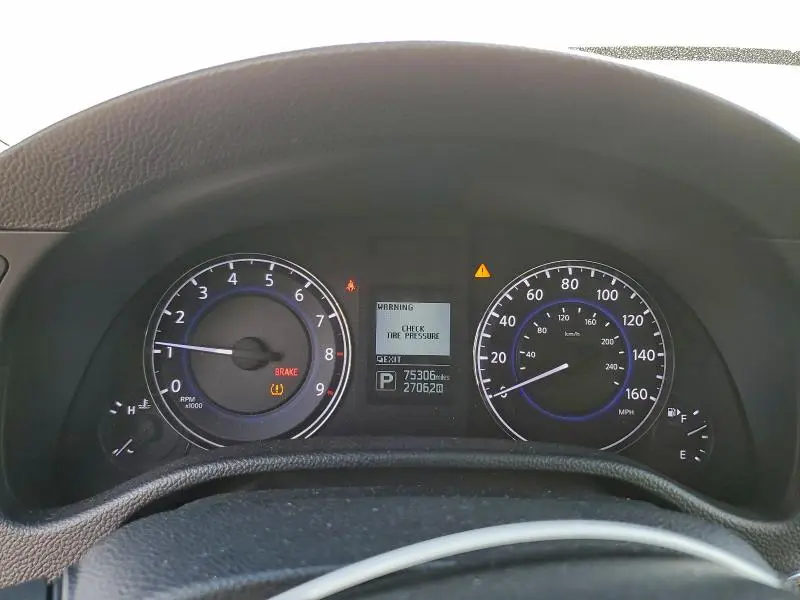 2015 INFINITI Q60 JOURNEY  