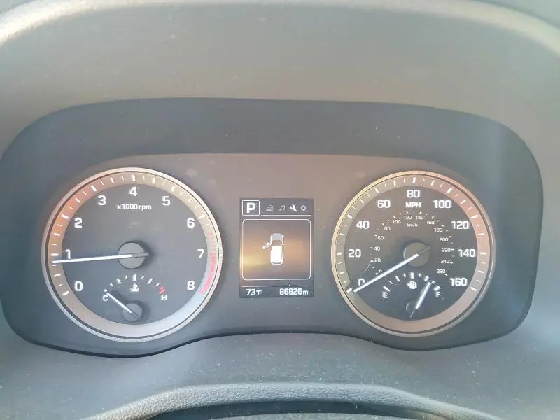 2016 HYUNDAI TUCSON SE  