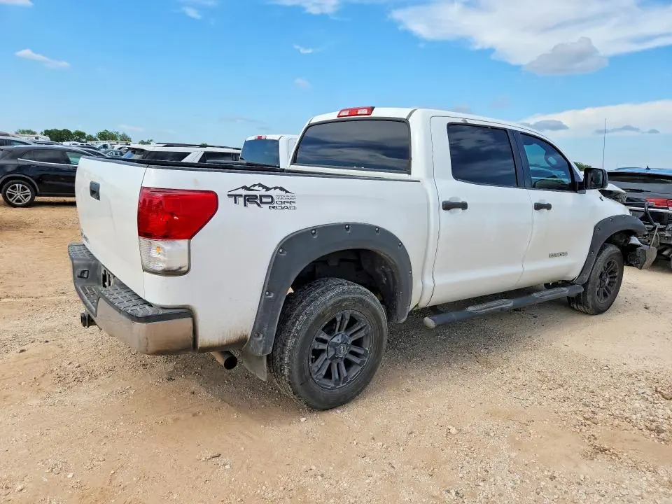 2013 TOYOTA TUNDRA CREWMAX SR5  
