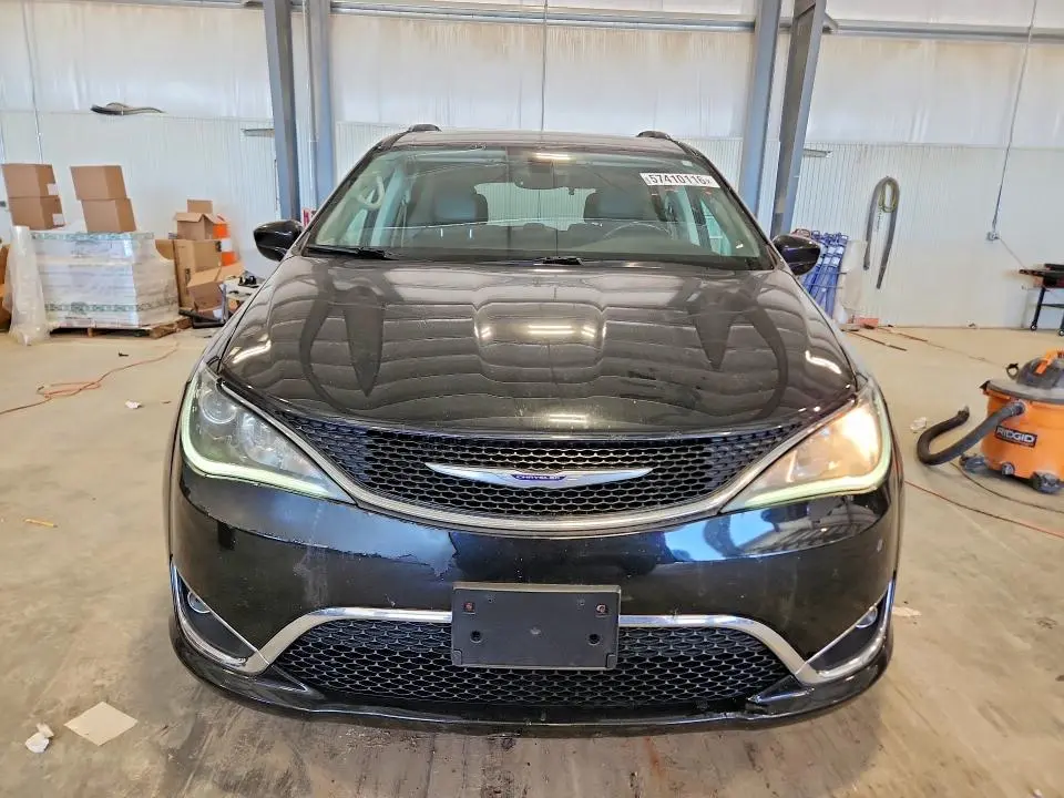 2017 CHRYSLER PACIFICA TOURING L PLUS  