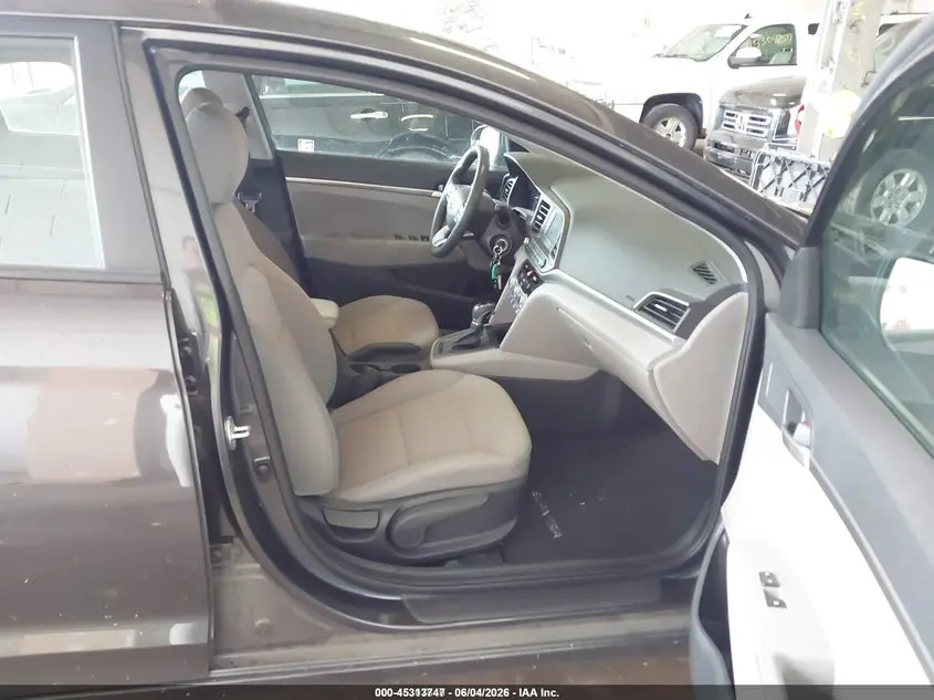 2020 HYUNDAI ELANTRA SE