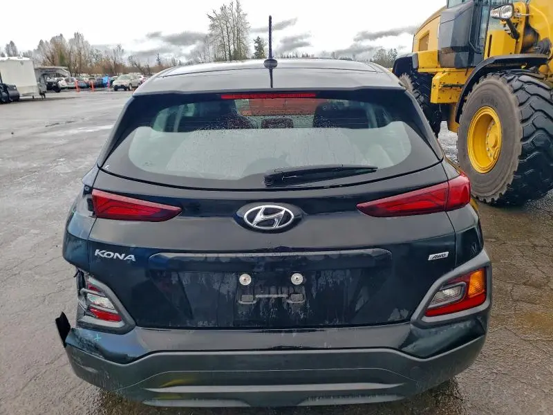 2021 HYUNDAI KONA SE  