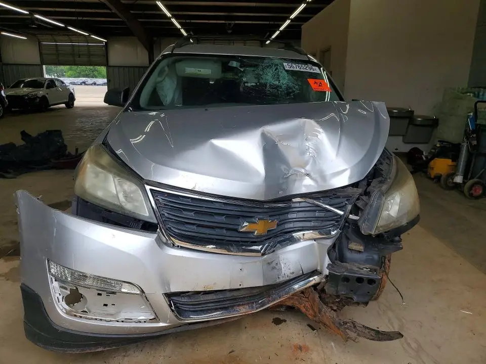 2015 CHEVROLET TRAVERSE LS  