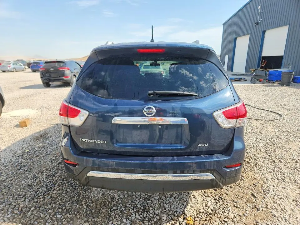 2016 NISSAN PATHFINDER S  