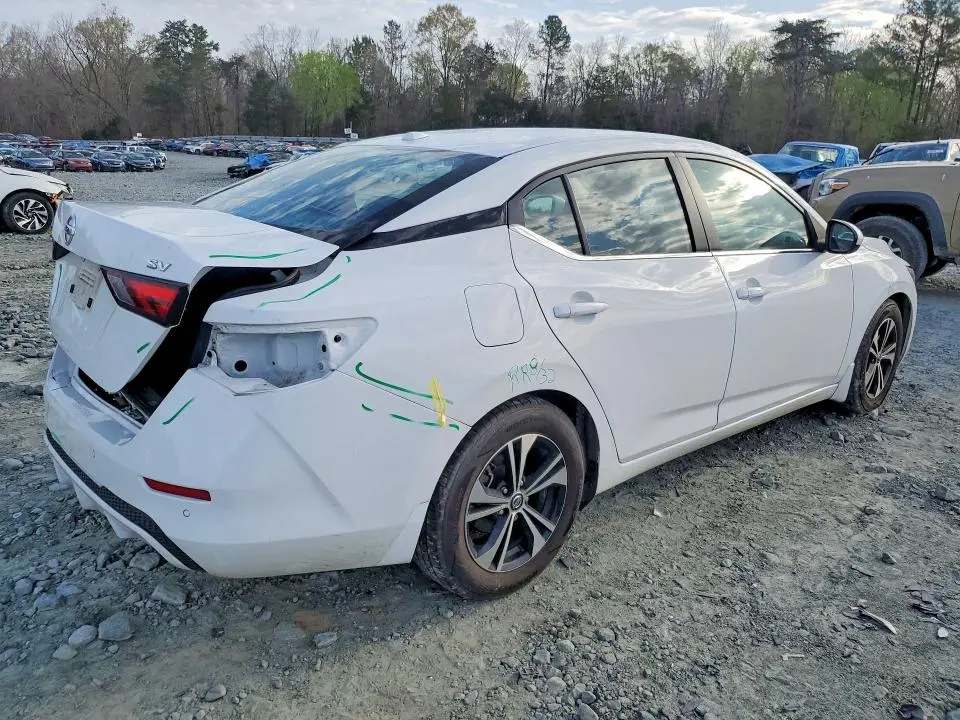 2022 NISSAN SENTRA SV  