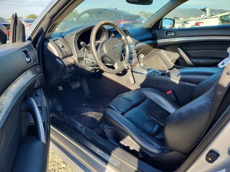 2011 INFINITI G37 BASE  