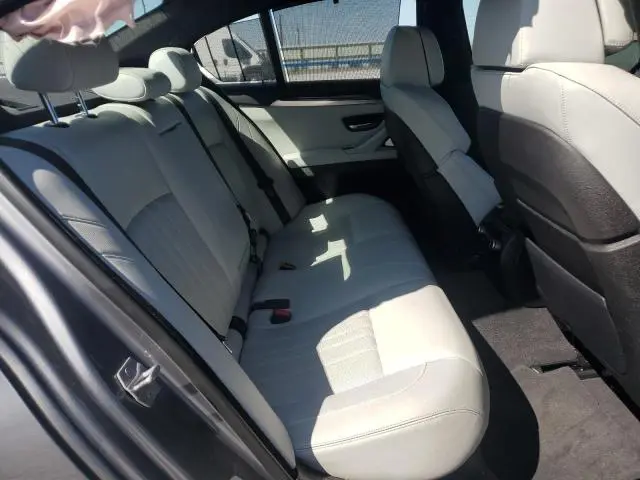 2015 BMW M5   