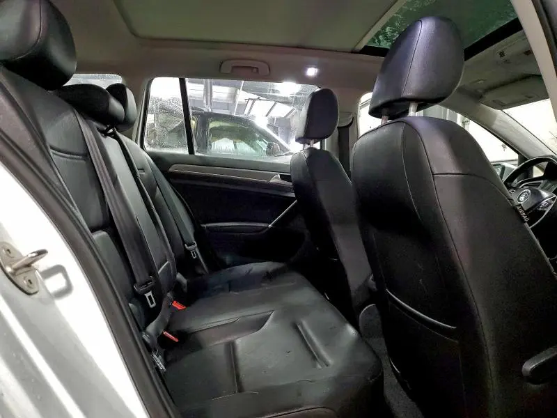 2017 VOLKSWAGEN GOLF ALLTRACK S  