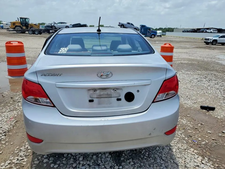 2015 HYUNDAI ACCENT GLS  