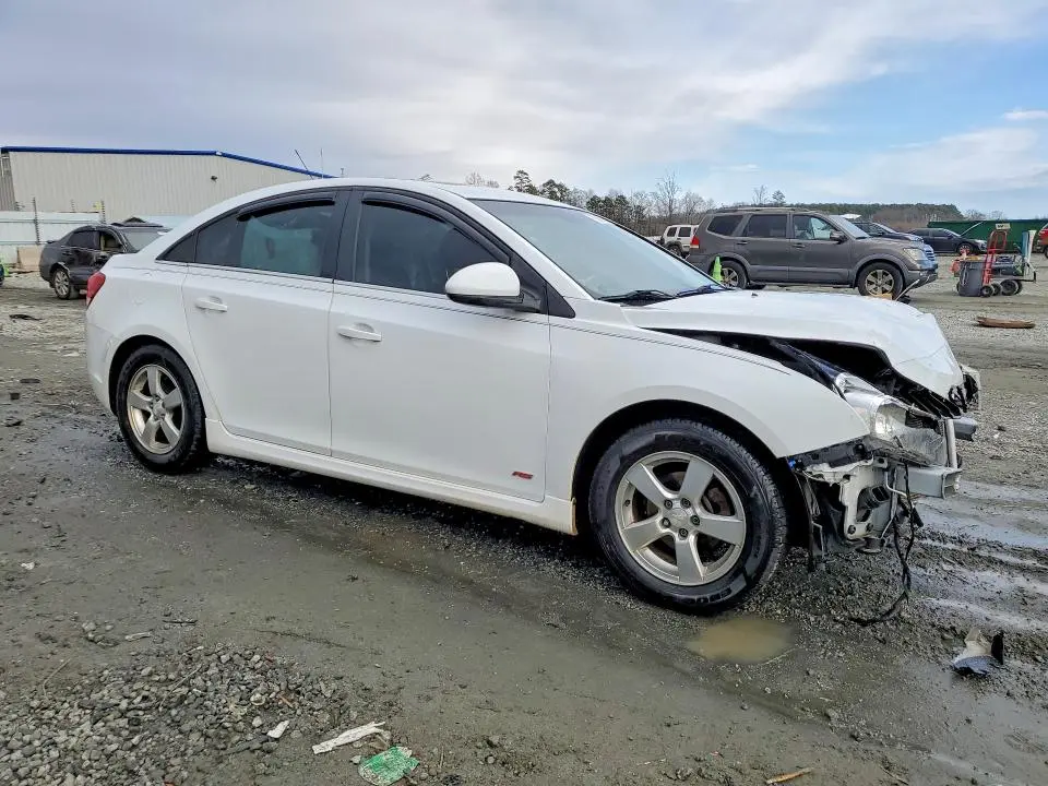 2015 CHEVROLET CRUZE LT  